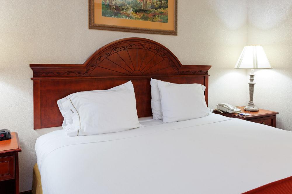 Holiday Inn Express & Suites Tupelo By Ihg Екстер'єр фото
