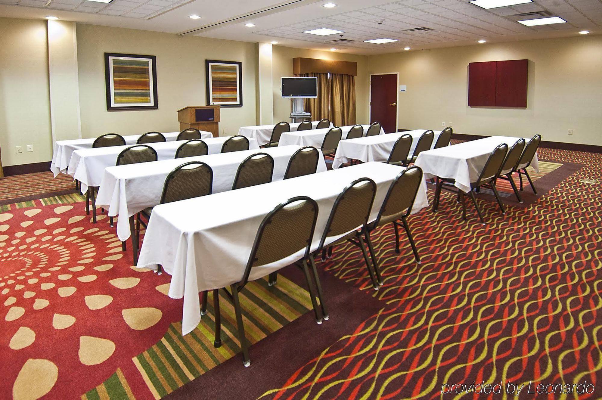 Holiday Inn Express & Suites Tupelo By Ihg Зручності фото